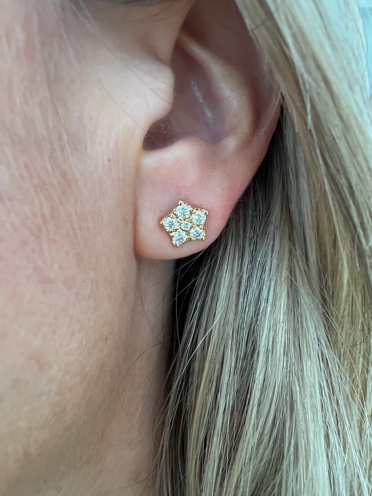 Star diamond studs