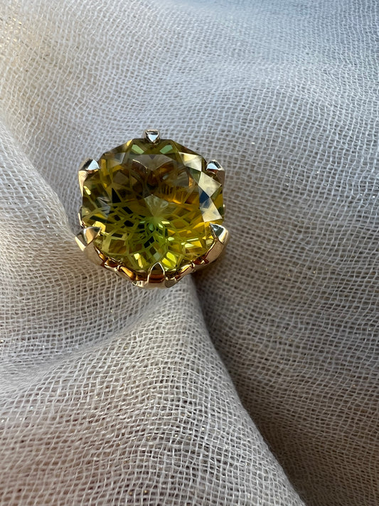 Ouro Verde Protea Ring